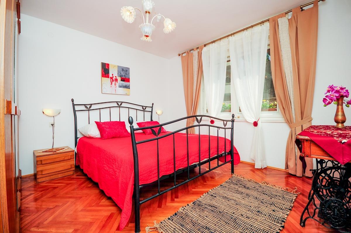 Apartments Crvena Orhideja 斯普利特 外观 照片